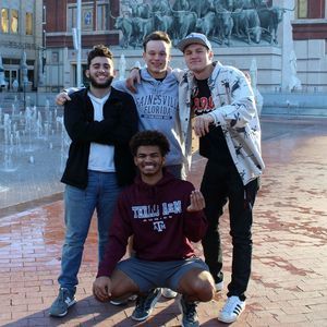 Meet your Posher, Bishop